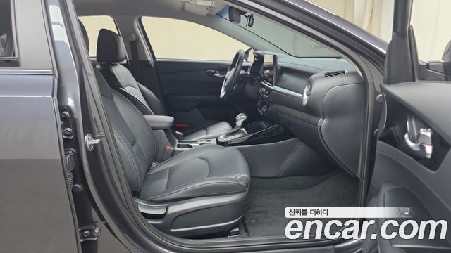 Kia K3 2024 — photo 16