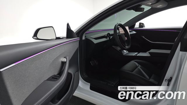 Tesla Model 3 2026 — photo 13