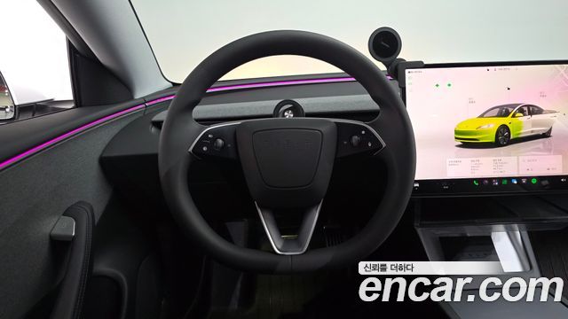 Tesla Model 3 2026 — photo 19