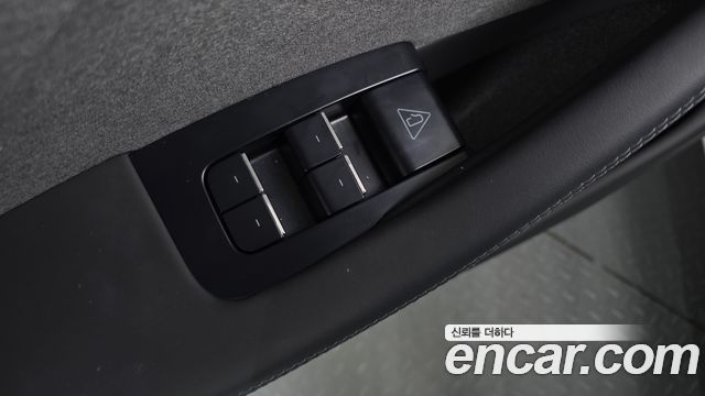Tesla Model 3 2026 — photo 28