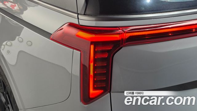Kia Canival 2025 — photo 9