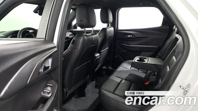 Chevrolet Korea Trailblazer 2022 — photo 11