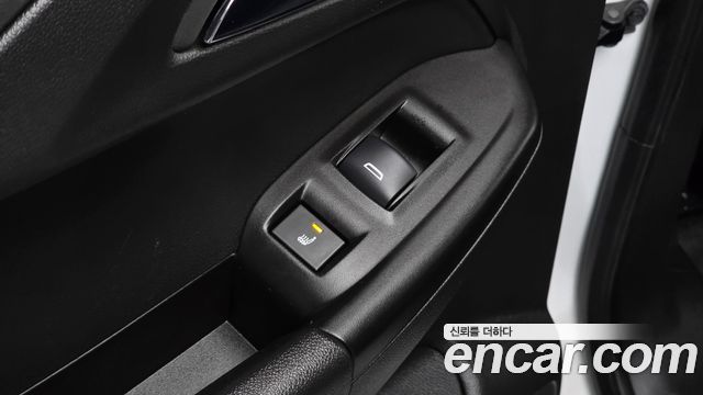 Chevrolet Korea Trailblazer 2022 — photo 17