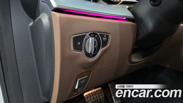 Mercedes-Benz E-Class 2020 — photo 27