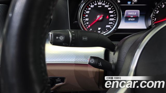 Mercedes-Benz E-Class 2020 — photo 28