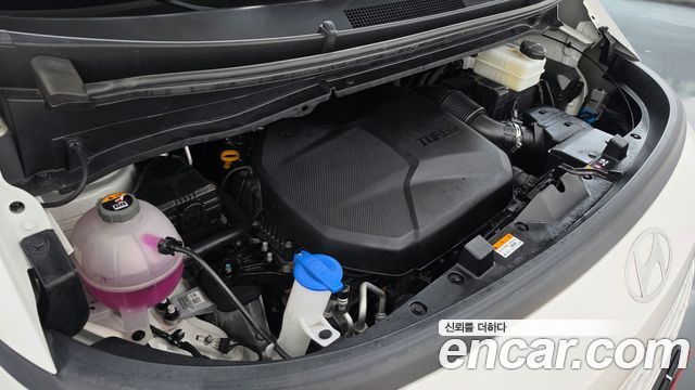 Hyundai Staria 2025 — photo 6