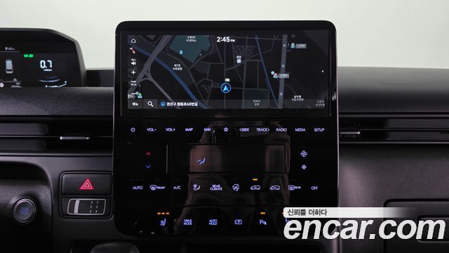 Hyundai Staria 2025 — photo 19
