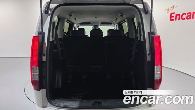 Hyundai Staria 2025 — photo 22