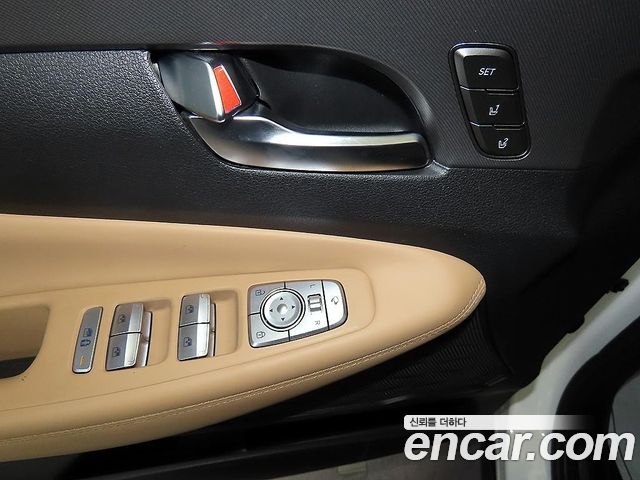 Hyundai Santafe 2022 — photo 12