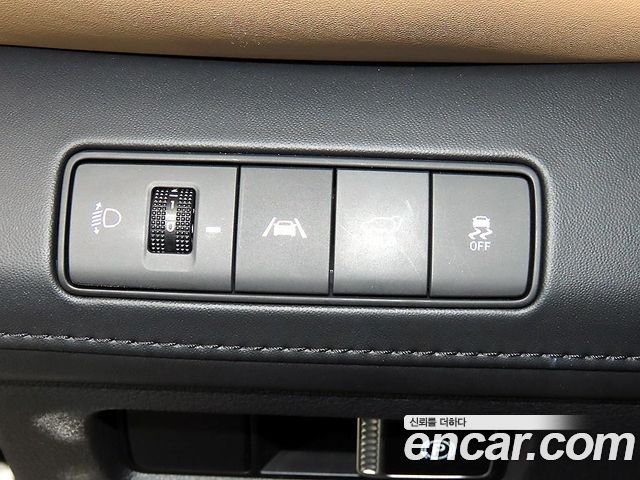 Hyundai Santafe 2022 — photo 13