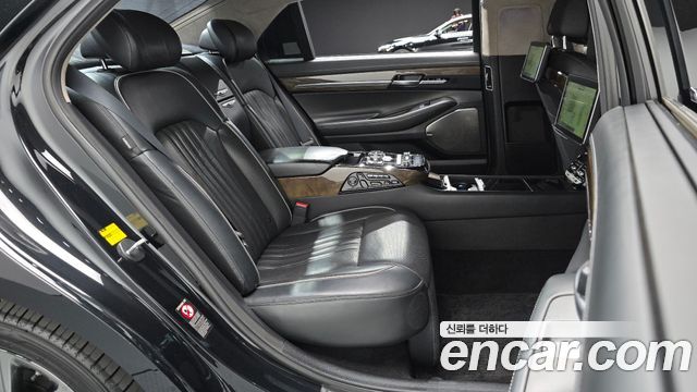 Genesis EQ900 2016 — photo 17