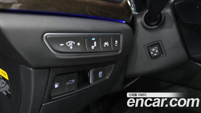 Genesis EQ900 2016 — photo 28