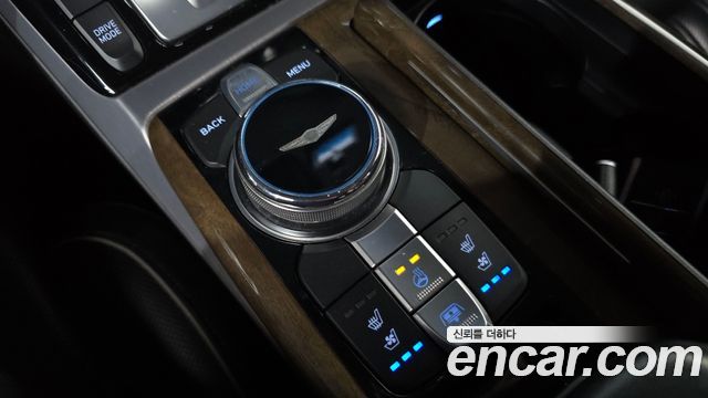 Genesis EQ900 2016 — photo 31
