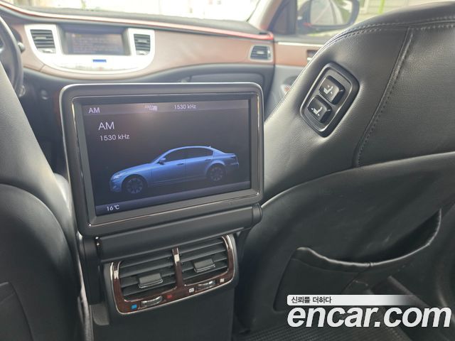 Hyundai Genesis 2010 — photo 8