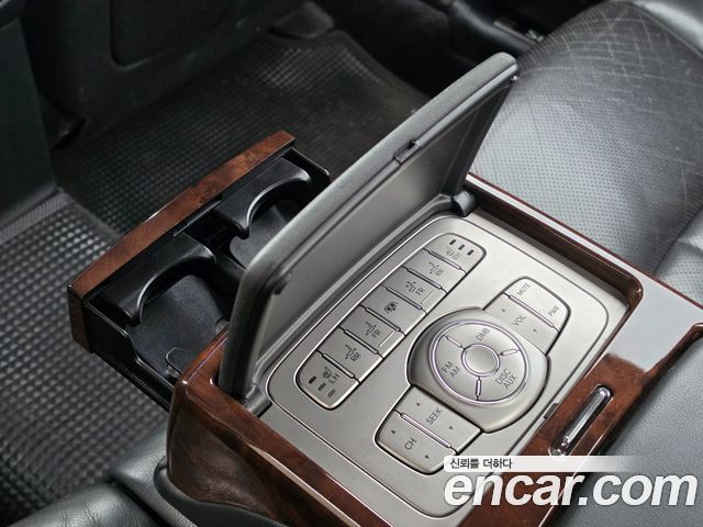 Hyundai Genesis 2010 — photo 13