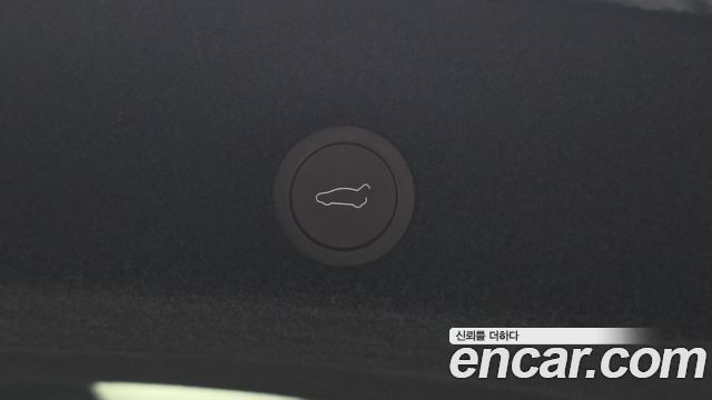 Tesla Model Y 2026 — photo 29