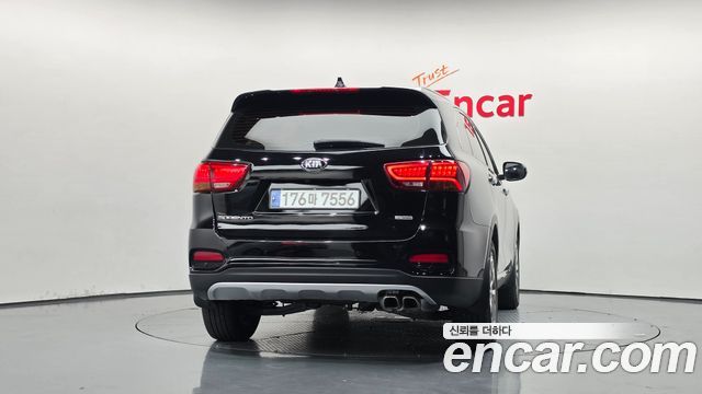 Kia Sorento 2018 — photo 4