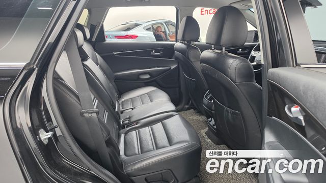 Kia Sorento 2018 — photo 17