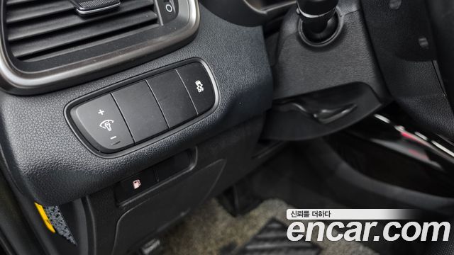 Kia Sorento 2018 — photo 25