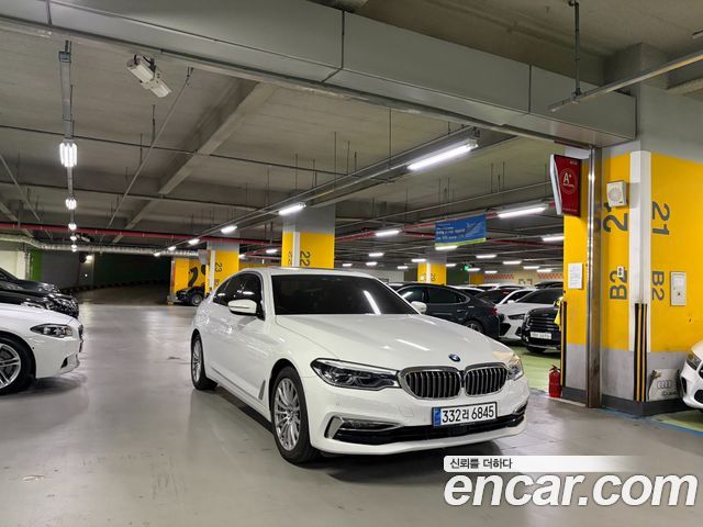 BMW 5-Series 2020 — photo 2
