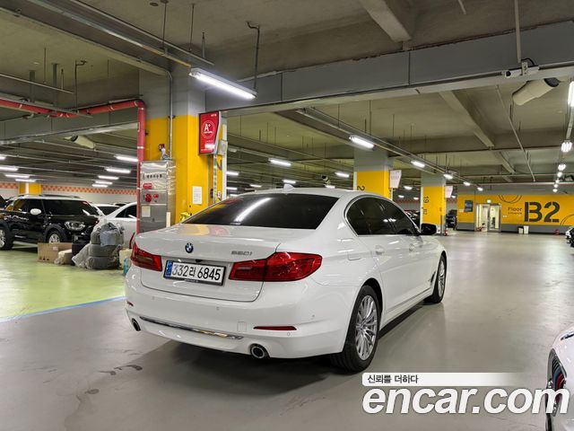 BMW 5-Series 2020 — photo 3