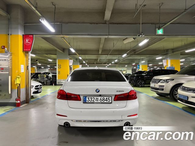 BMW 5-Series 2020 — photo 4