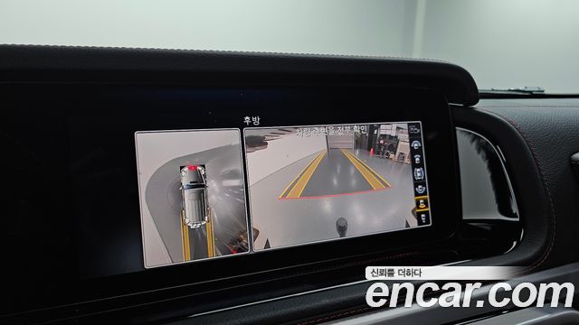 Mercedes-Benz G-Class 2019 — photo 19