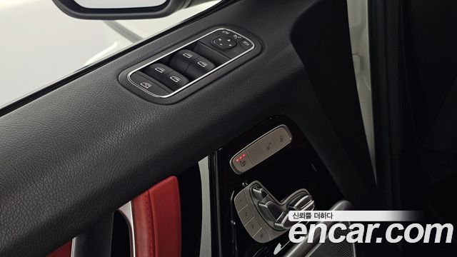 Mercedes-Benz G-Class 2019 — photo 23