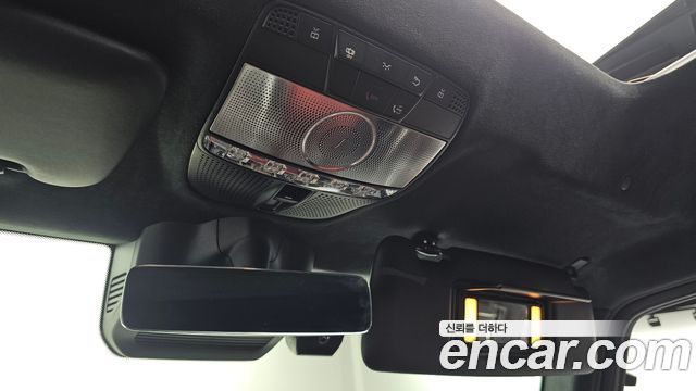 Mercedes-Benz G-Class 2019 — photo 24