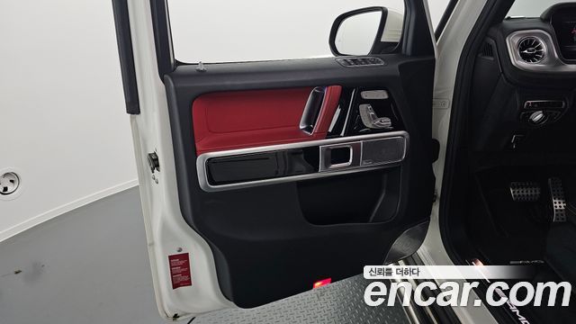Mercedes-Benz G-Class 2019 — photo 14