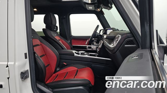 Mercedes-Benz G-Class 2019 — photo 16