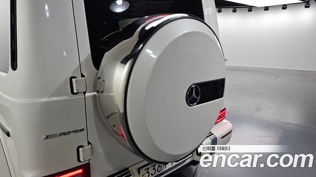 Mercedes-Benz G-Class 2019 — photo 31