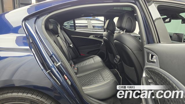 Genesis G70 2019 — photo 17