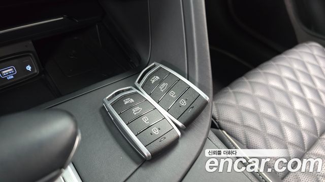 Genesis G70 2019 — photo 21