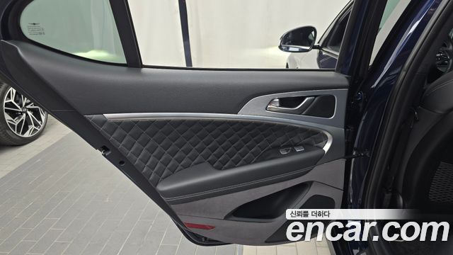 Genesis G70 2019 — photo 15