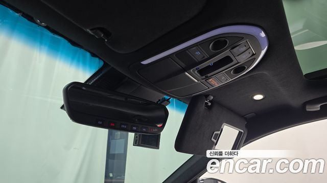 Genesis G70 2019 — photo 27
