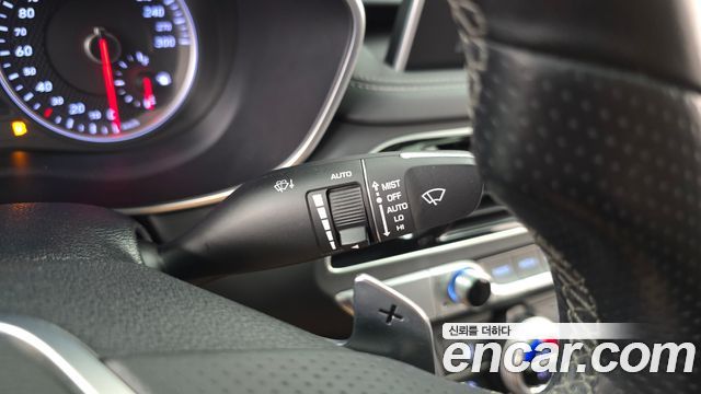Genesis G70 2019 — photo 29