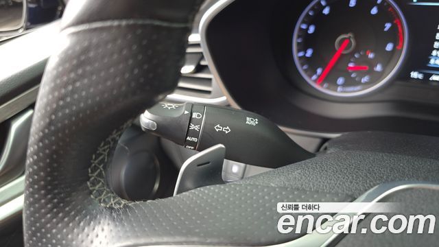 Genesis G70 2019 — photo 34