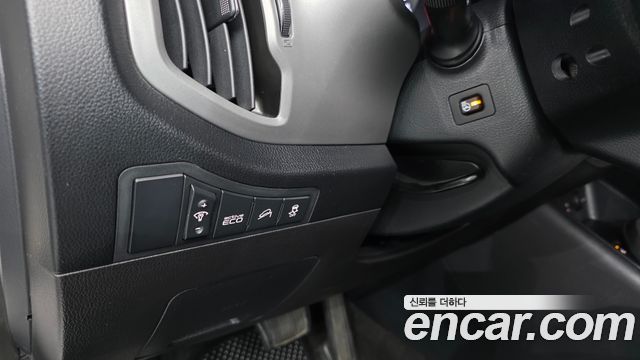 Kia Sportage 2016 — photo 12