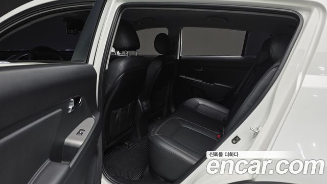 Kia Sportage 2016 — photo 17