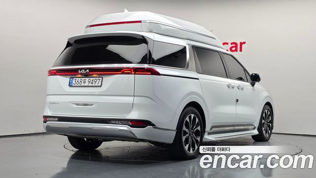 Kia Canival 2023 — photo 2