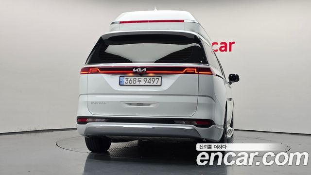 Kia Canival 2023 — photo 4