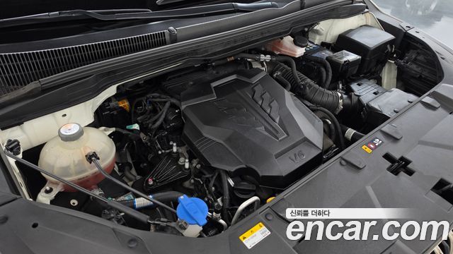 Kia Canival 2023 — photo 6