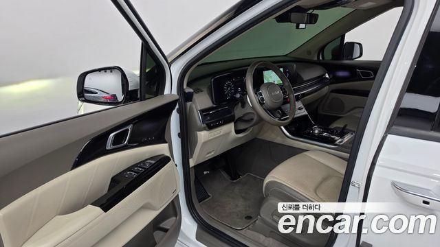 Kia Canival 2023 — photo 13
