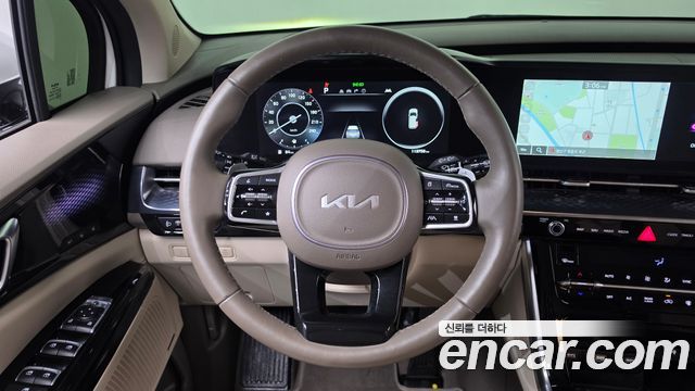Kia Canival 2023 — photo 18
