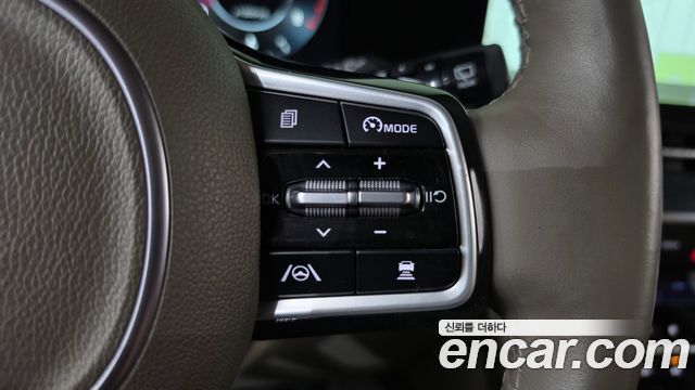 Kia Canival 2023 — photo 22
