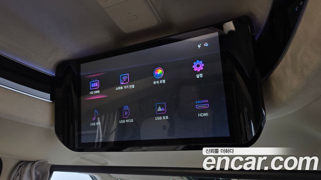 Kia Canival 2023 — photo 35
