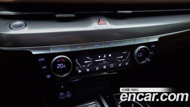 Genesis G80 2023 — photo 11