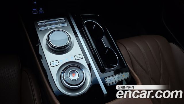 Genesis G80 2023 — photo 12