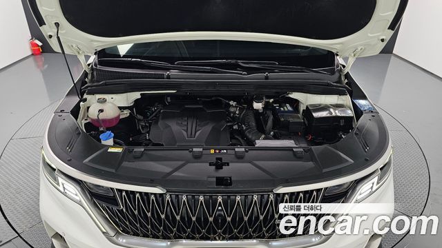 Kia Canival 2023 — photo 6